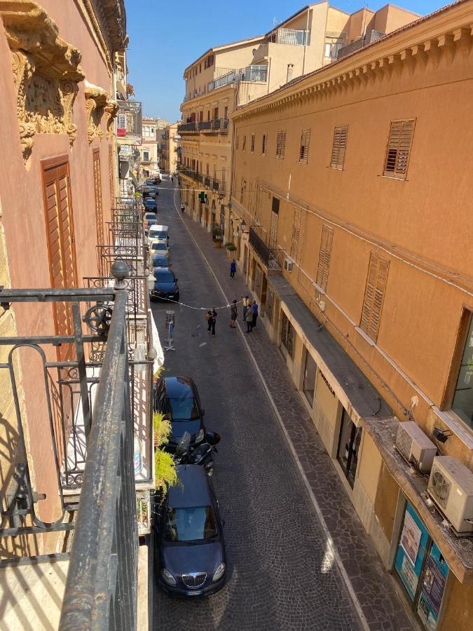 Ostro - Guest House Agrigento Esterno foto